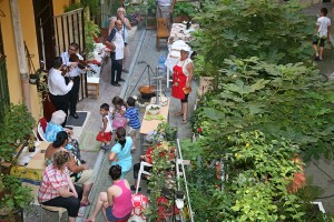 “Goulash-party” in Magdolna Quarter. © 2013 Gyula Nyári